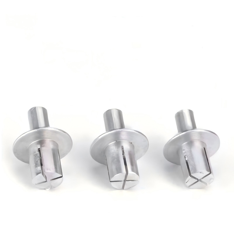 Конзистентно јадро навлегување на јадрото