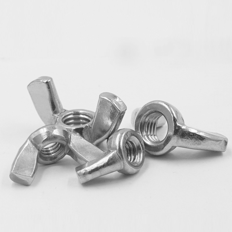 Орев за крилја со заоблени крилја